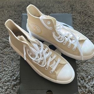 Converse Chuck Taylor All Star Move Hi Mono Lights platform